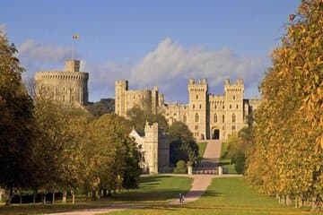 London to Southampton Cruise Port Via Windsor Castle activity