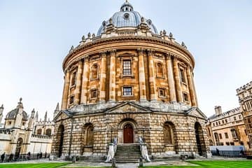 Oxford, Stratford-upon-Avon and the Cotswolds Tour from London with Spanish-Speaking Guide activity
