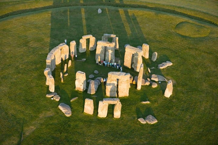 Stonehenge, Avebury and West Kennet Guided Small Group Tour from London in London
