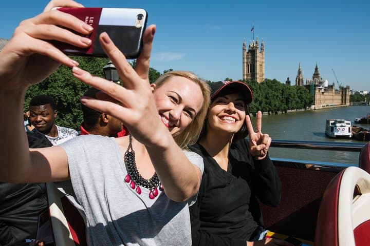 Big Bus London Hop-On Hop-Off Tour and River Cruise photo highlight 9