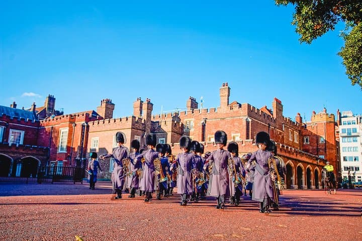 Combi Ticket: Westminster Walking Tour, River Cruise & Cutty Sark Entry photo highlight 7