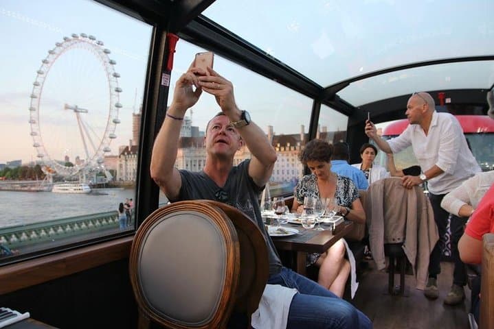 Luxury London Bus Ride and Gourmet Dinner gallery photo 4
