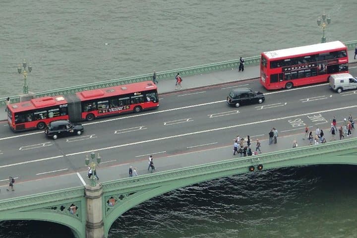 Cruise on the Thames River with Hotel Pick Up снимка с акценти 24