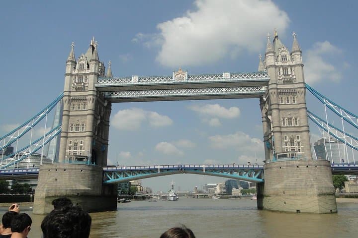 Cruise on the Thames River with Hotel Pick Up снимка с акценти 7