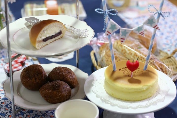 Afternoon Tea Cruise on River Thames in London