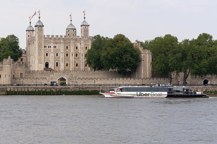 Uber Boat by Thames Clippers River Roamer: Hop On Hop Off Pass gallery photo 5