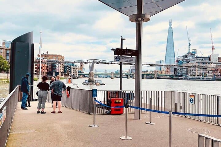 High-Speed Boat Trip through London photo highlight 11