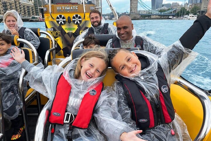 Speedboat 'Canary Wharf Experience' to/from Embankment Pier - 45 minutes photo highlight 6