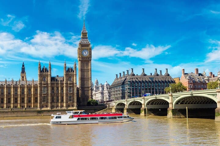 The Best Highlights of London Walking Tour & Boat Cruise in London